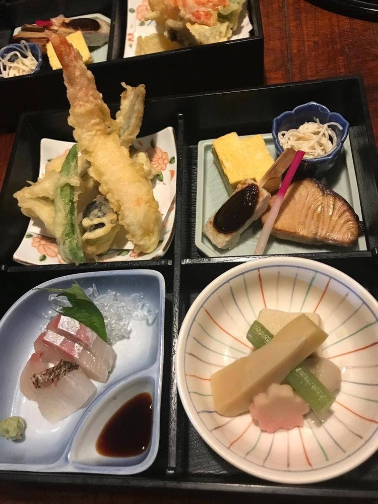 賑食房清風