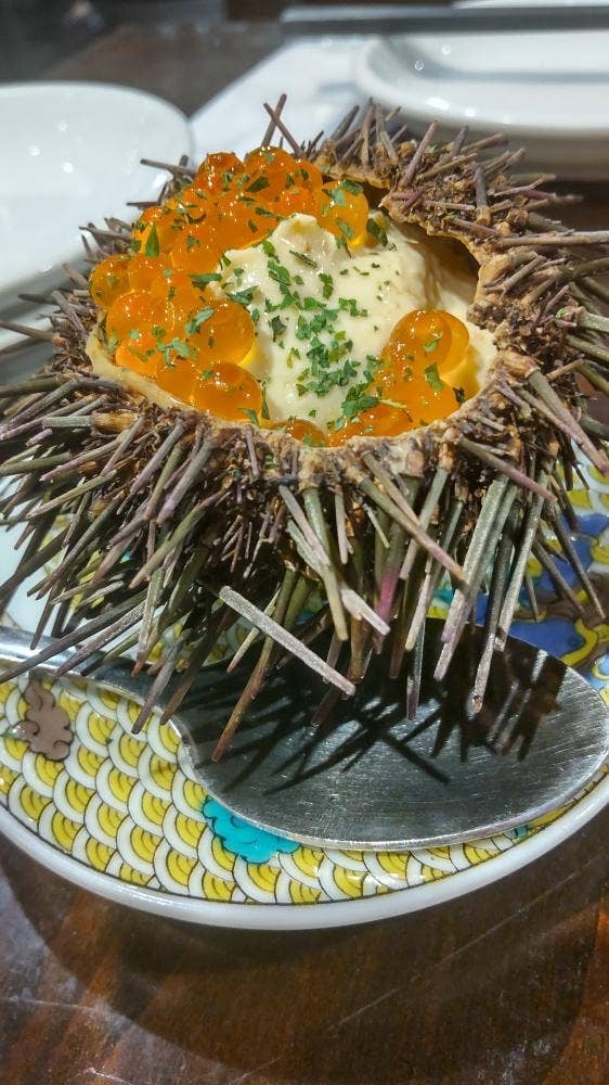 魚とワイン hanatare 横浜東口店