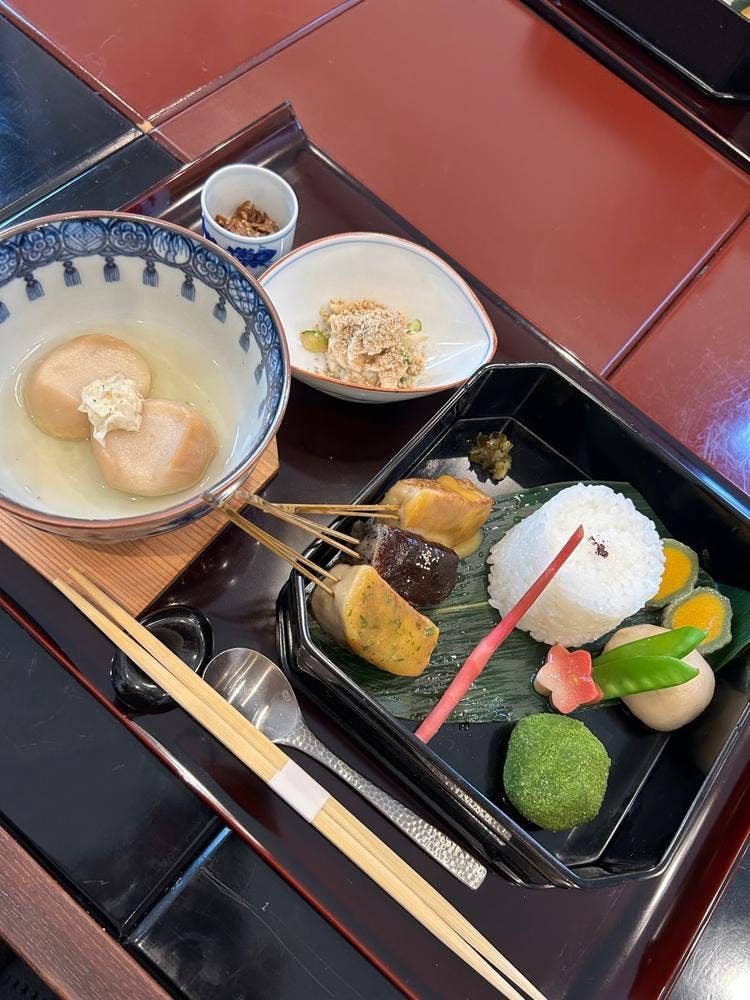 半兵衛麸と茶房