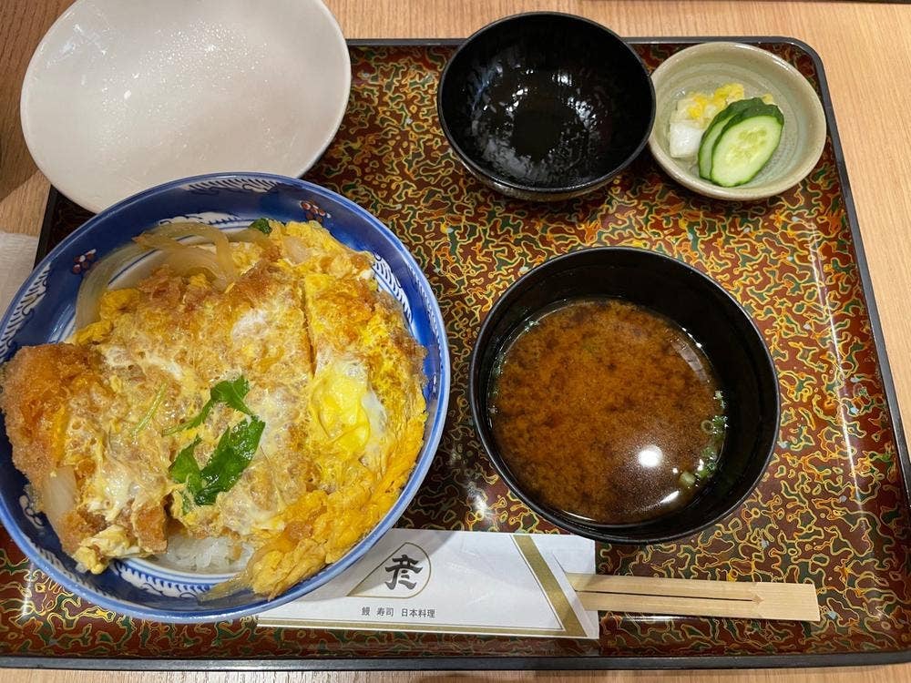 彦 パレット店
