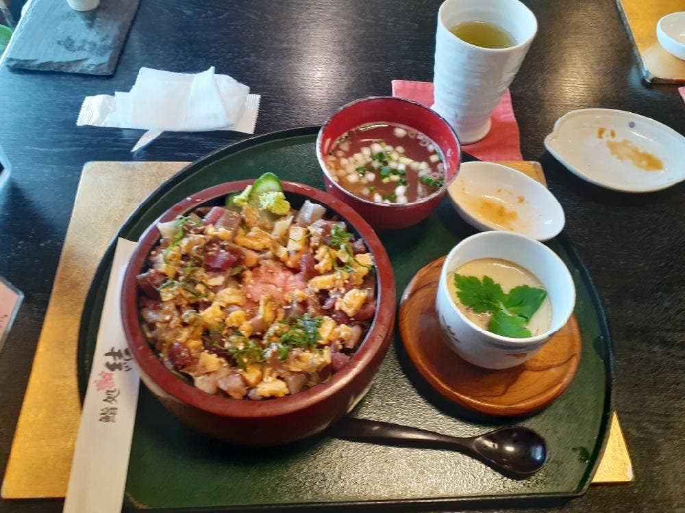 鮨処 結