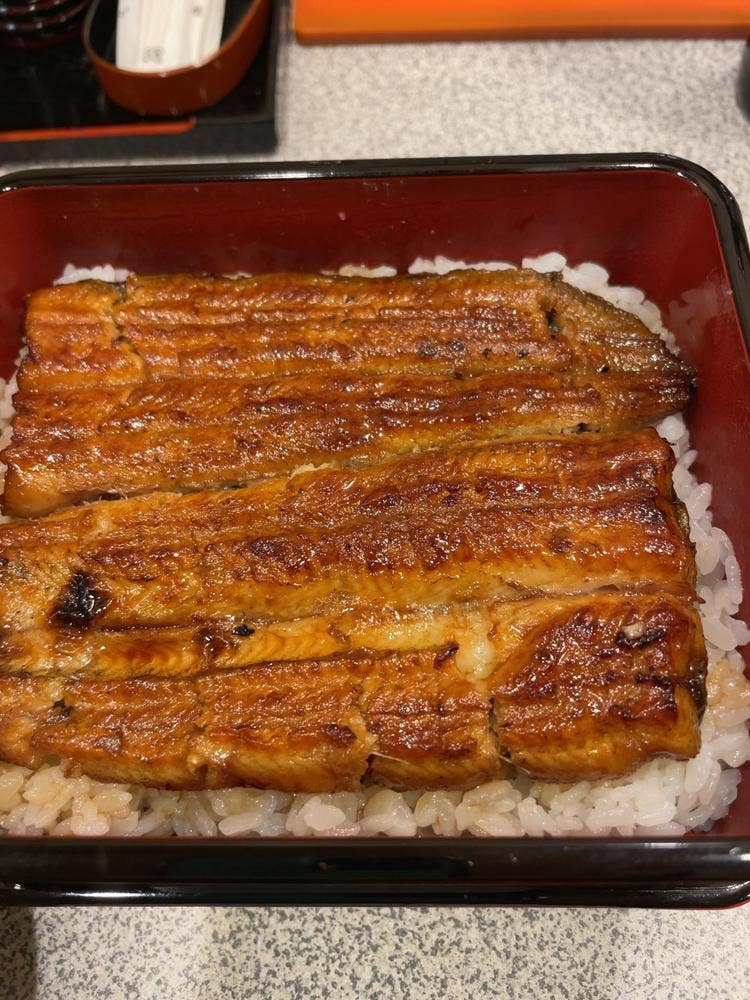 阿づ満や