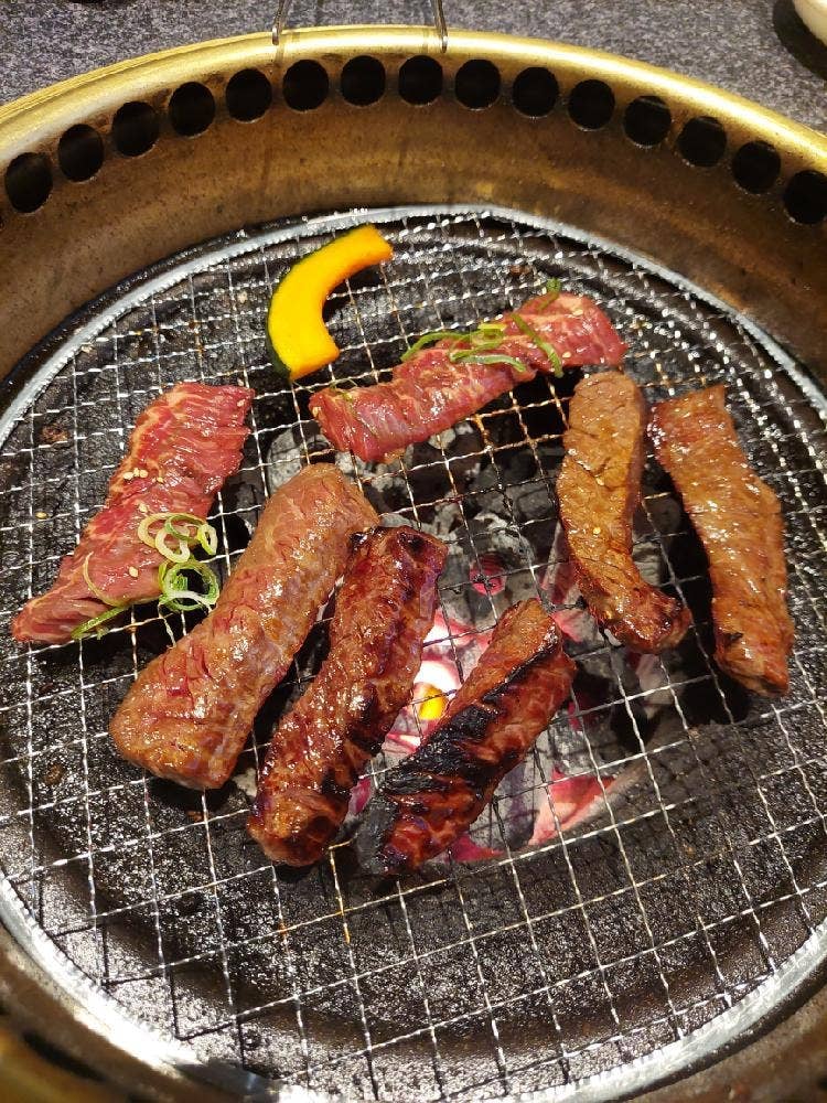 炭火焼肉 奈々味