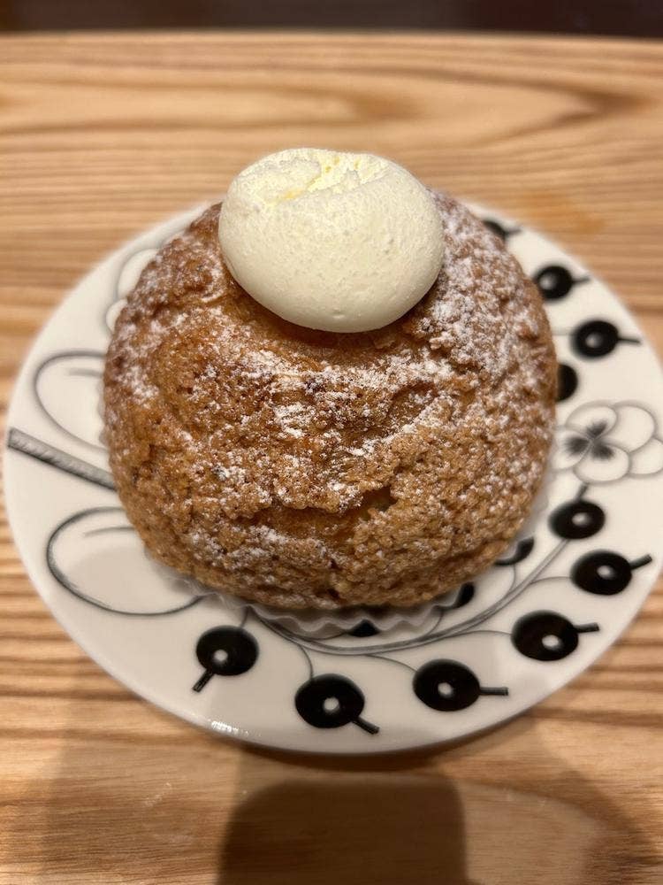 シュークリームと焼き菓子 ベイクン