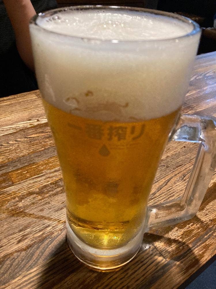 たる八