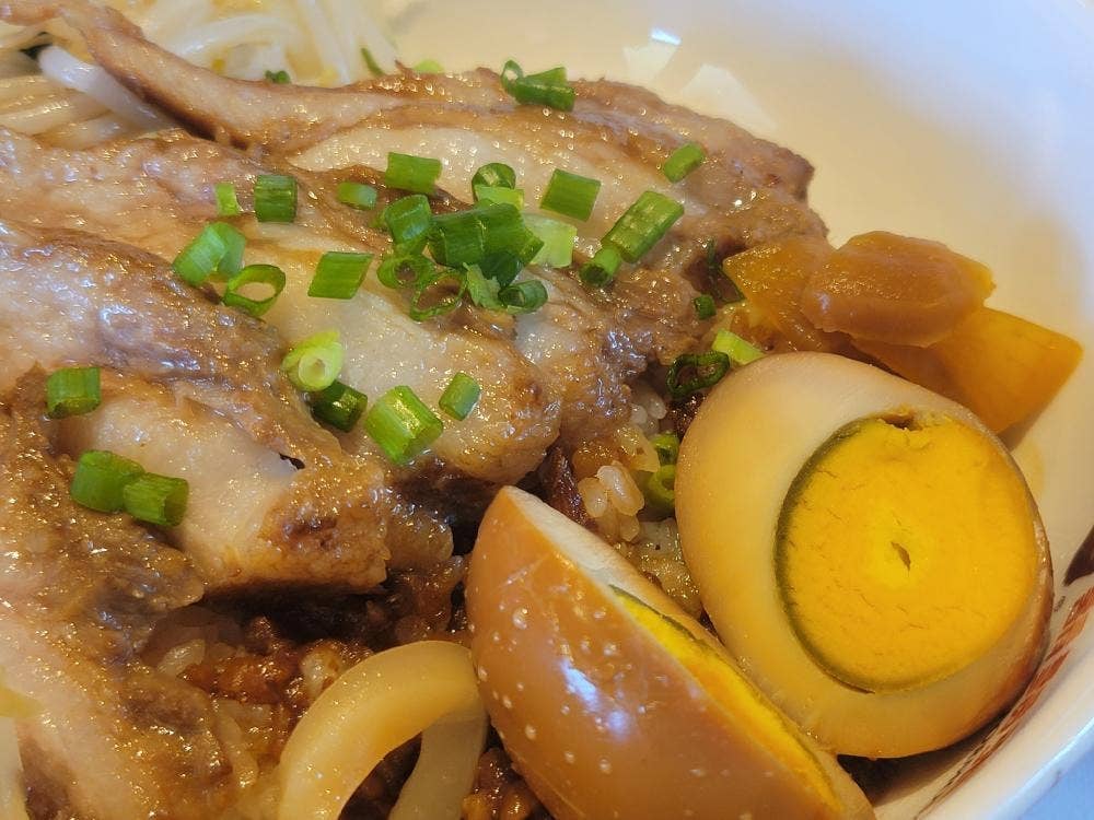 鬍鬚張魯肉飯 金沢工大前店