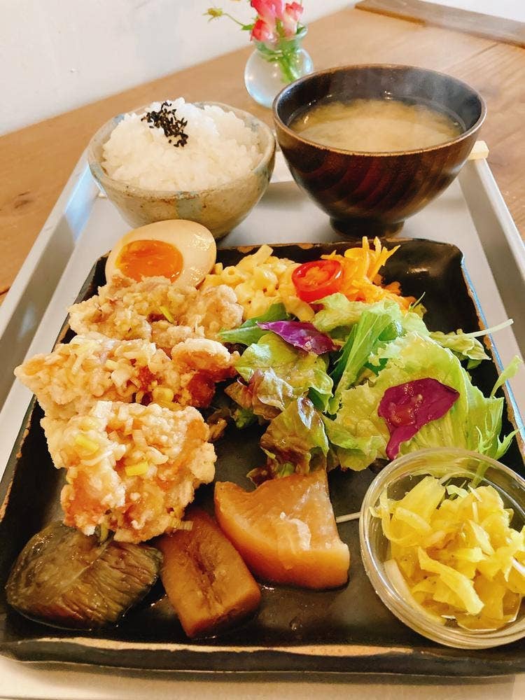 定食とお茶のお店 etone