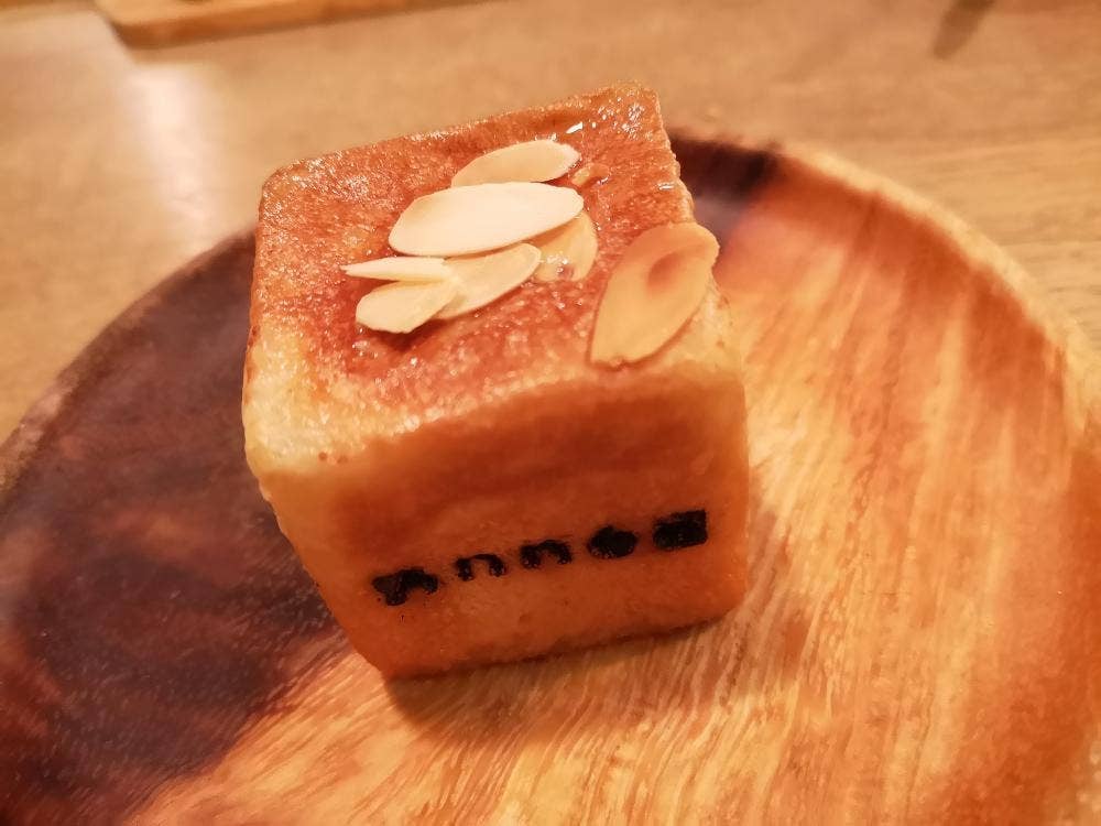 パンとカフェ Année