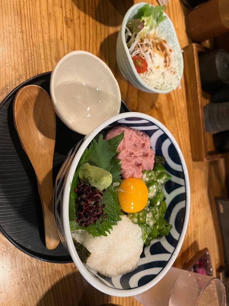 おいしいモツ鍋と博多の鮮魚 湊庵