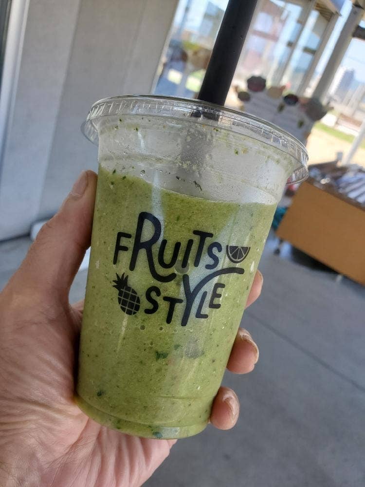 FRUITS STYLE
