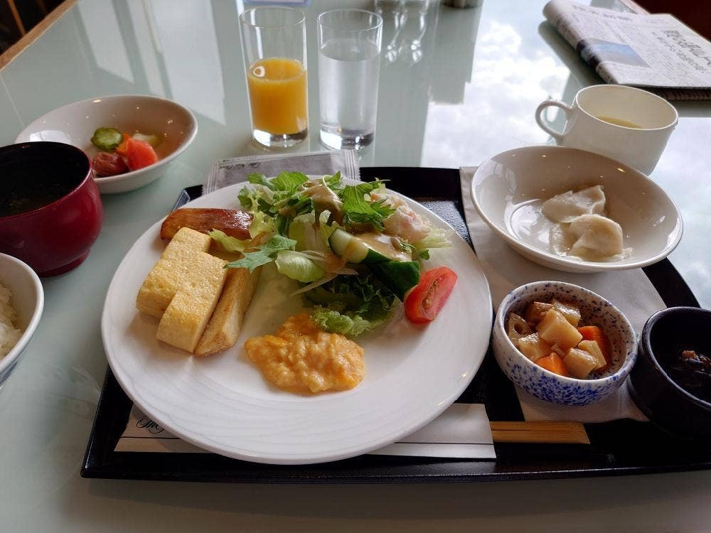 レストラン ロータス