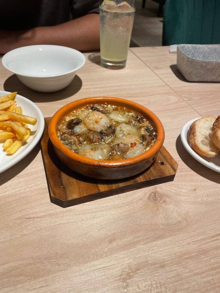 Island dinning SLOW