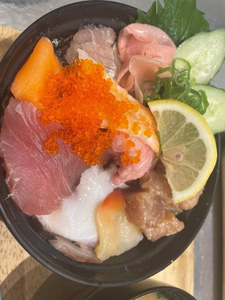 サカナカナッテ 広島駅ekie店