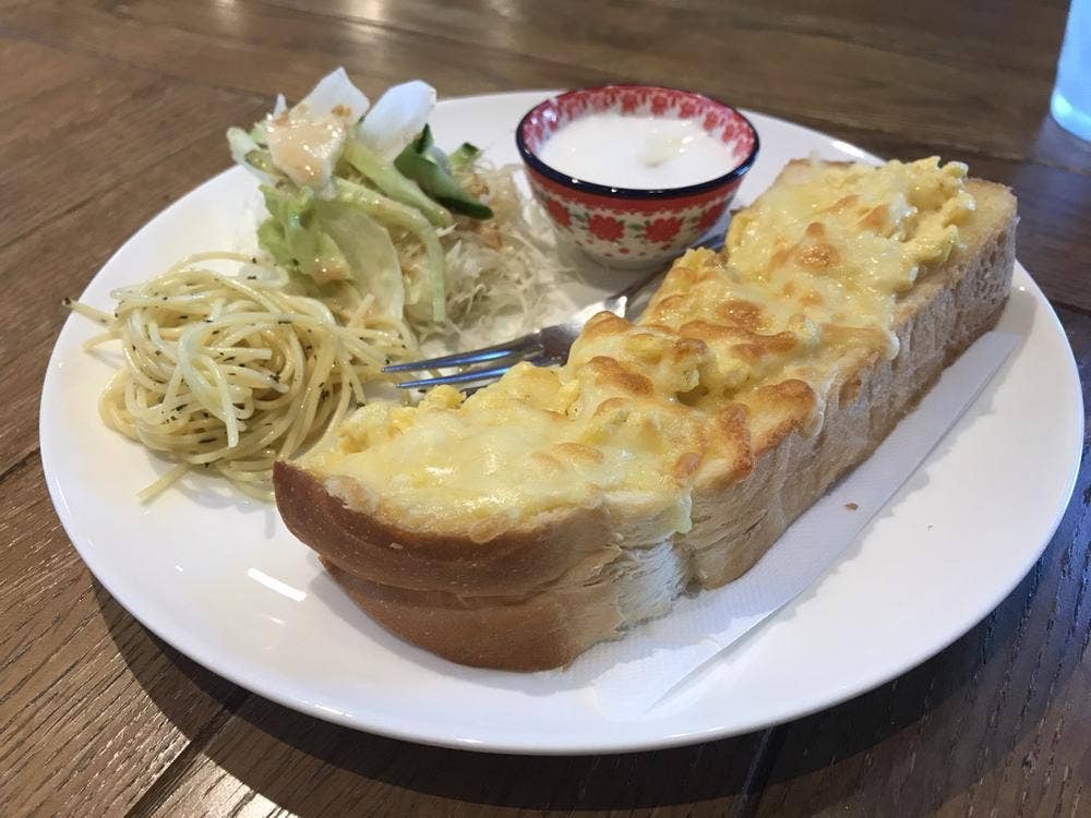 RISE CAFE