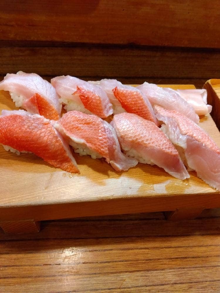 魚八寿し