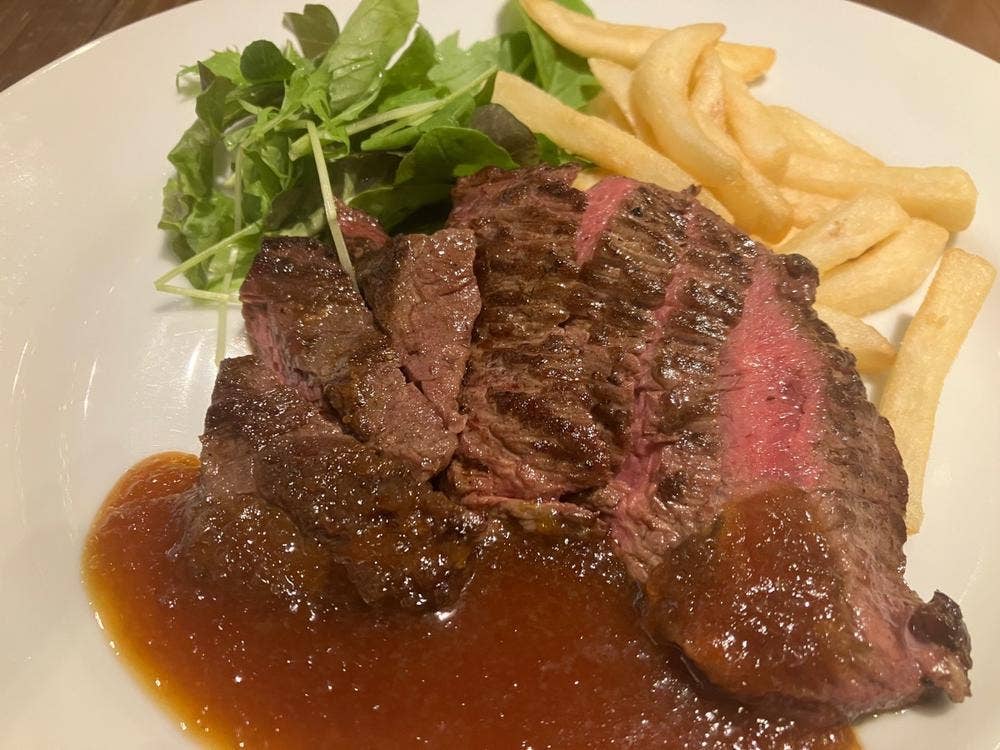 大阪名物 和牛と蟹 クラフトビールタップ 梅田店
