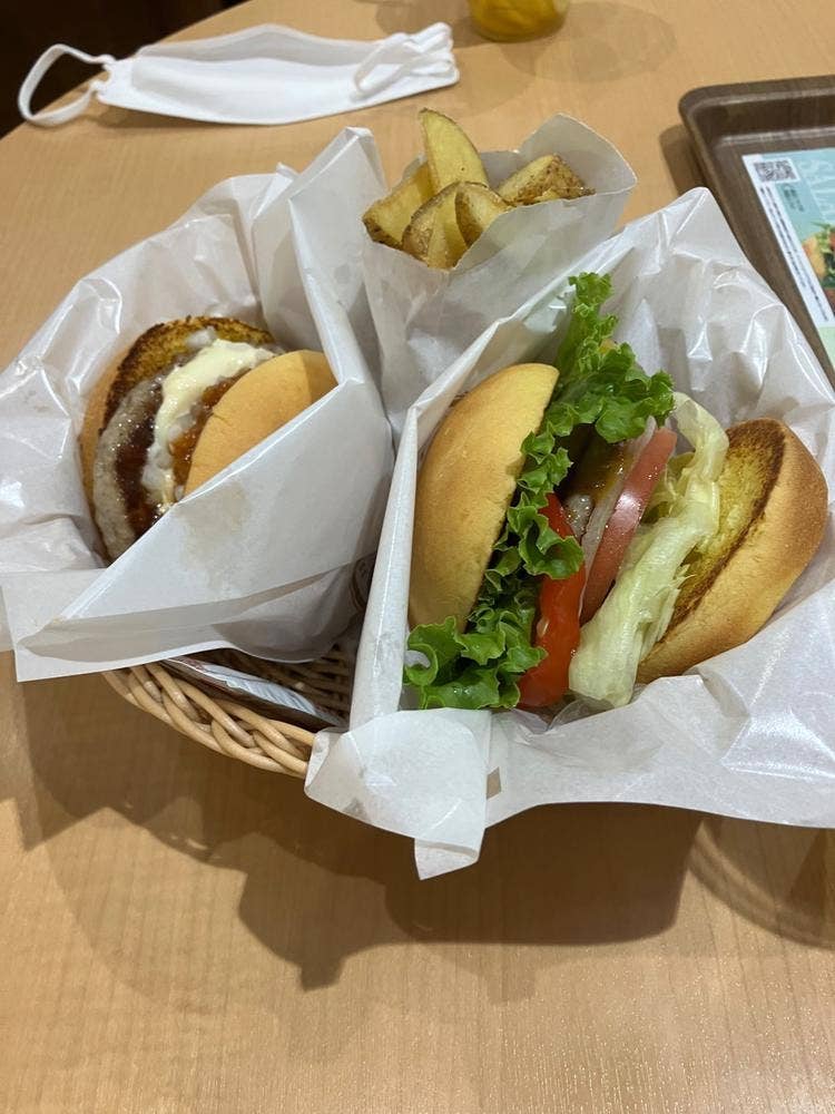 フレッシュネスバーガー プライムツリー赤池店