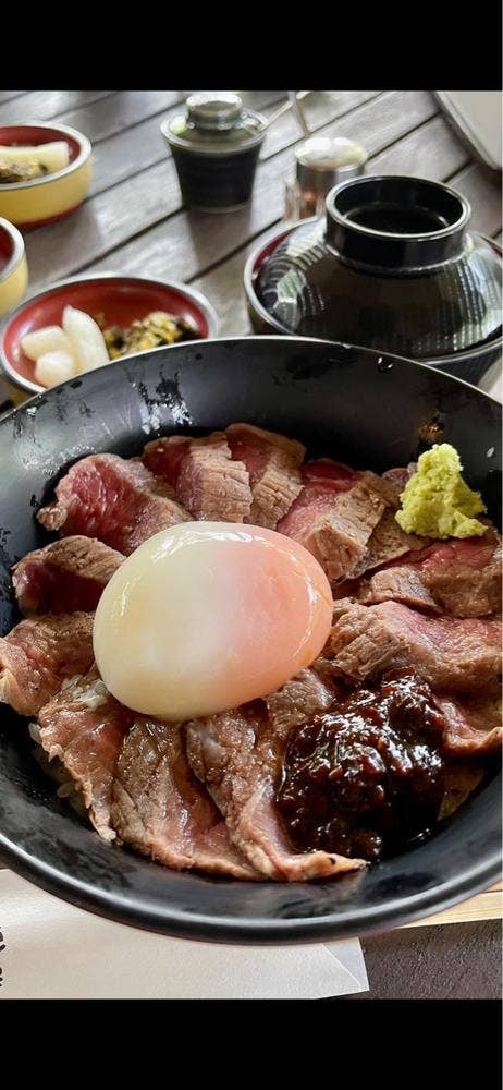 あか牛丼 いわさき