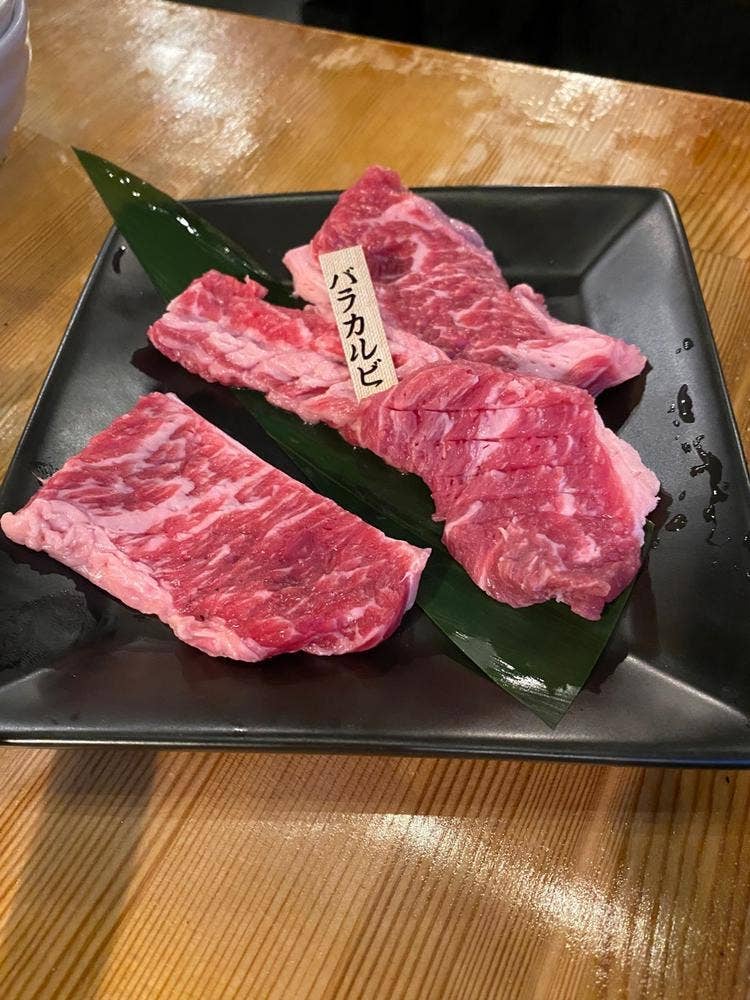 ホルモン横丁 肉壱
