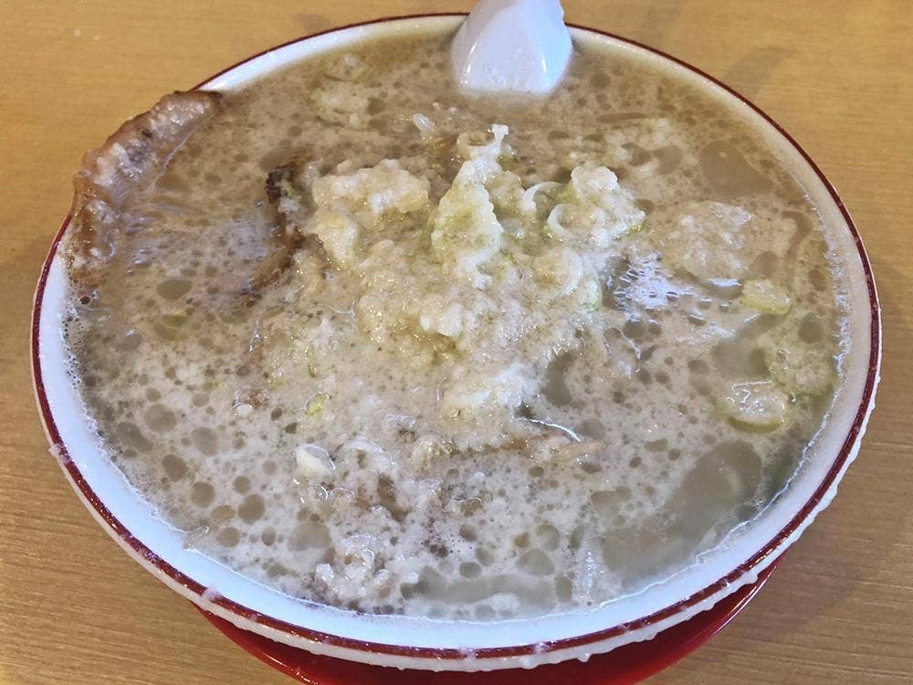 純豚骨背脂らーめん 背脂チャチャチャ 沖縄国際大学前店