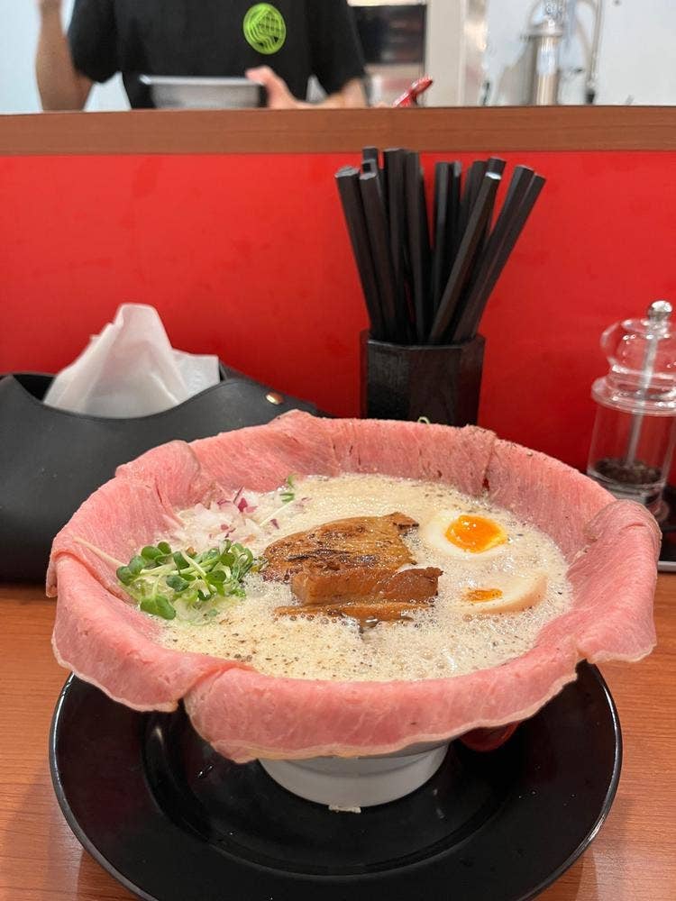 無限ラーメン 千日前店