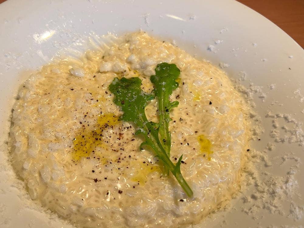 レストラン サージ