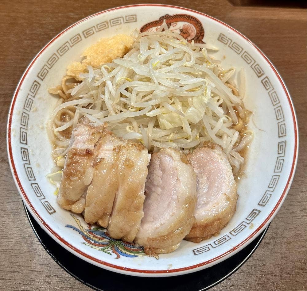 ラーメン豚山 横浜西口店