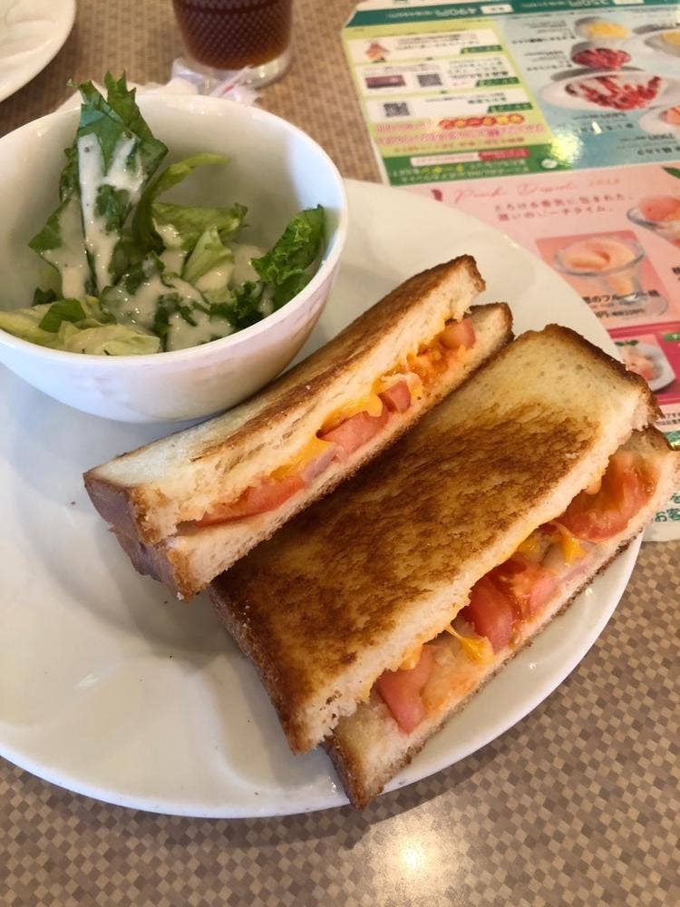 デニーズ津本町店