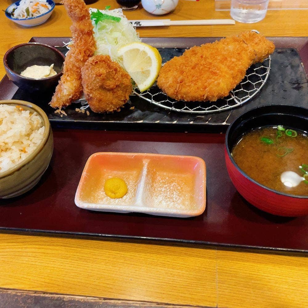 かつ辰 交野店