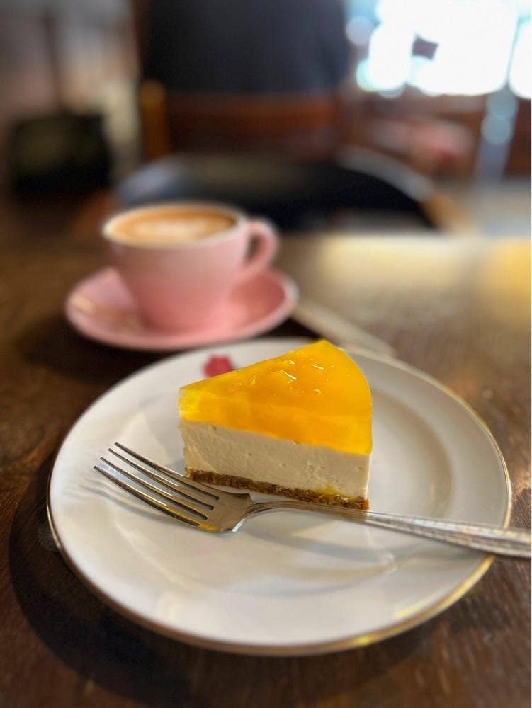 iriya plus cafe