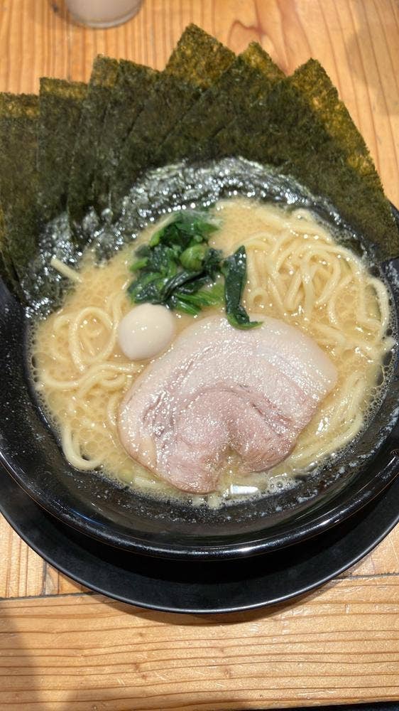 横浜家系ラーメン 春吉家