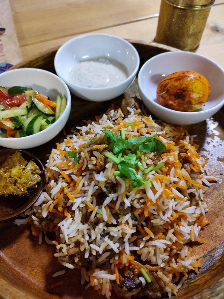 HALAL HUB Cafe & Restaurant