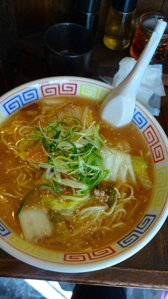 餃子と麺 いせのじょう 菊水本店