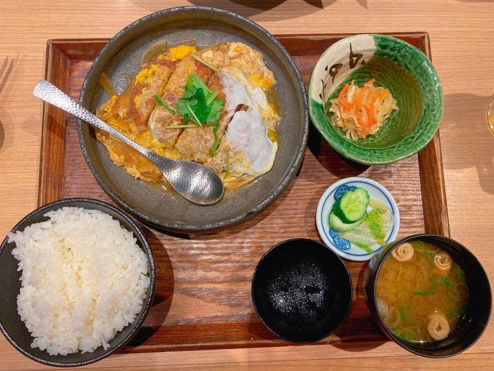 酒と肴 ごちそう居酒屋 山水草木 テルマー湯