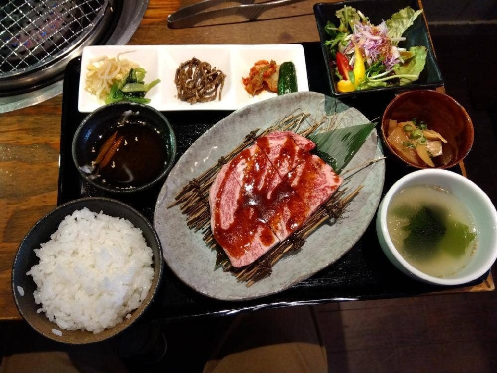 焼肉 かのや