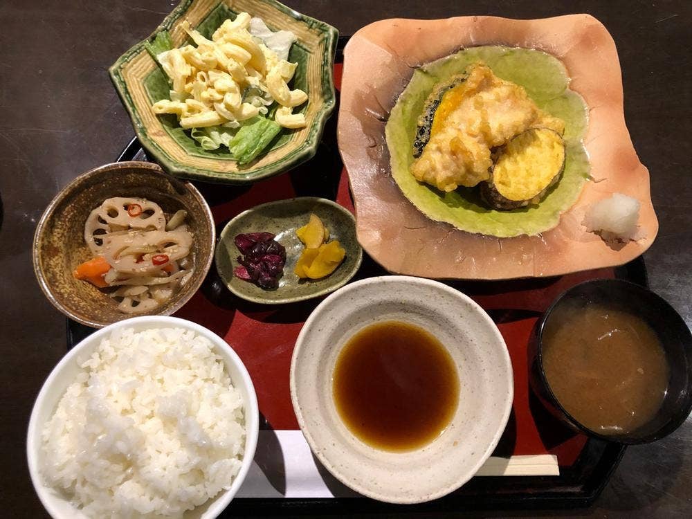 酒と飯 まる五