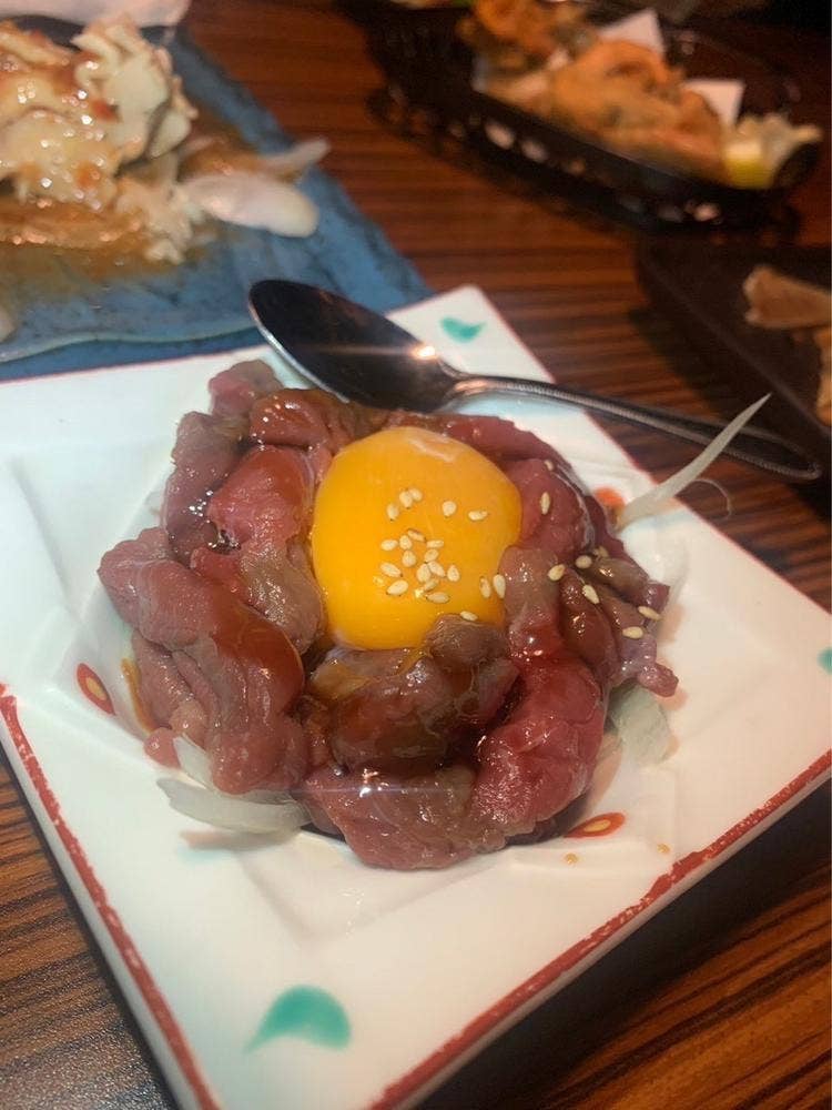 個室で味わう国産牛タンと朝どれ鮮魚 にくと魚 新橋駅前店
