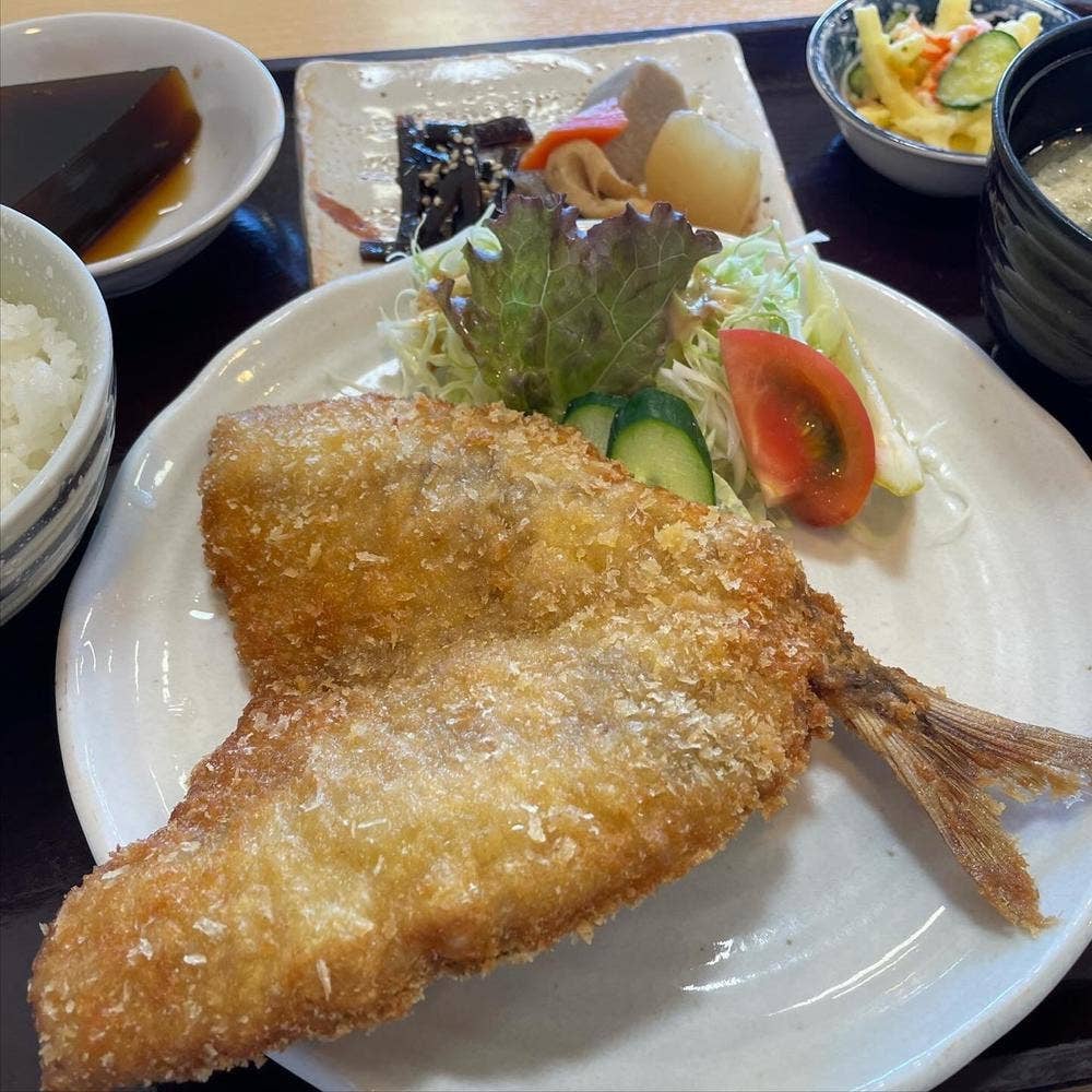 鯖島食堂
