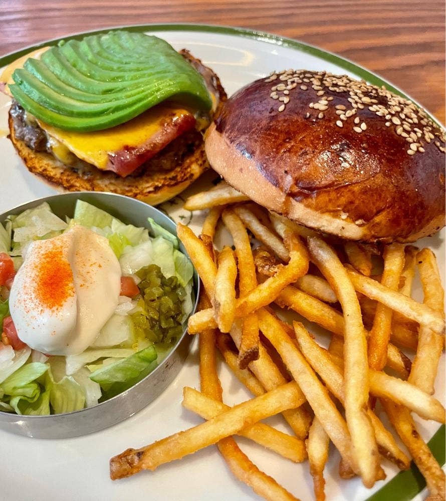 THE BURGER SHOP