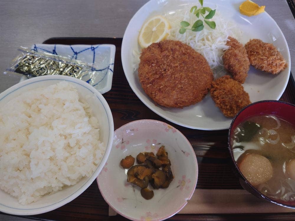 い志い食堂