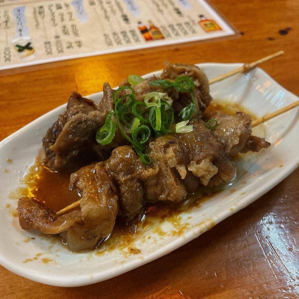 依成