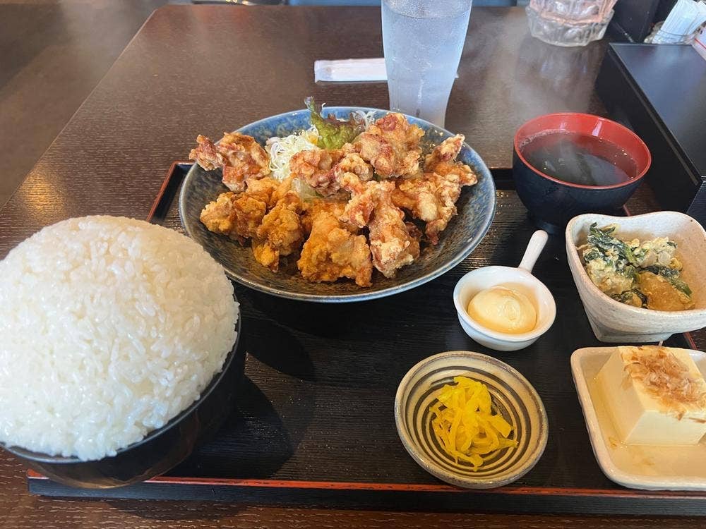 ひなどーる