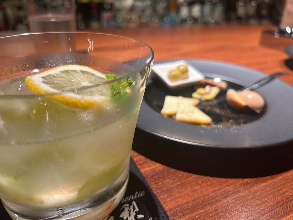 Bar The Authentic 坂梨