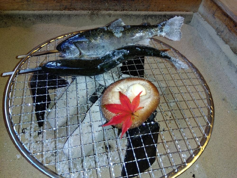 囲炉裏処 なべや