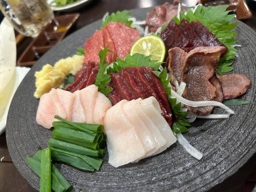 酒場食堂 だもんで