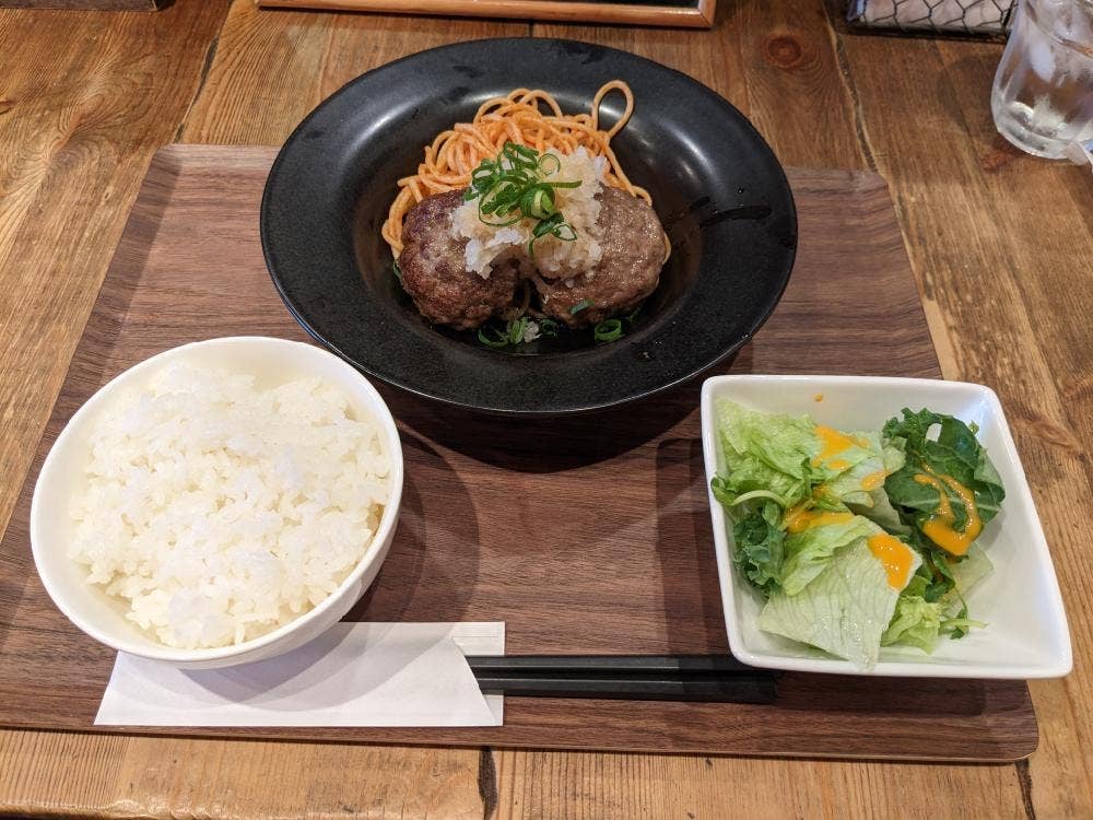 ハンバーグキッチンmaruwo
