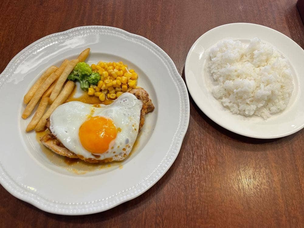 ロイヤルホスト 中野店