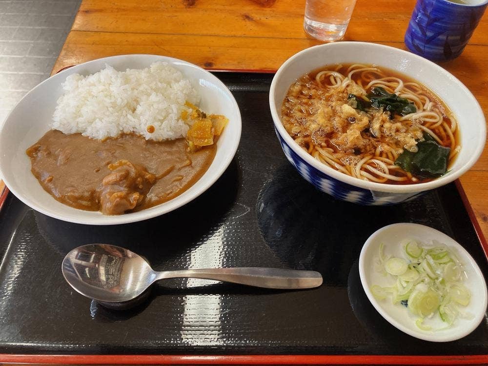 そば処 安田屋