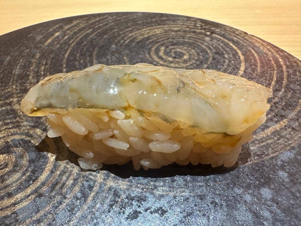鮨徳