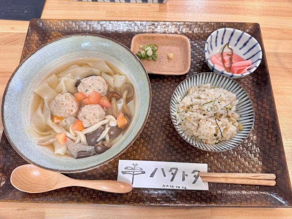 ハタトタ